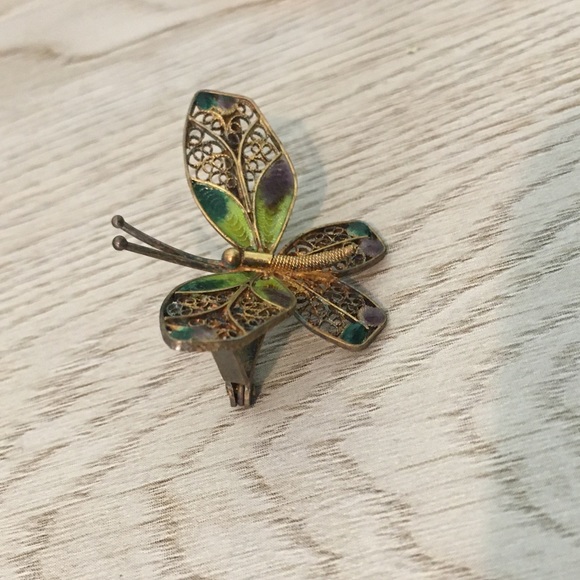 • VTG Butterfly Brooch • - Picture 5 of 8